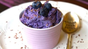 Paleo-5-Minute-Blueberry-Mousse2-640x357